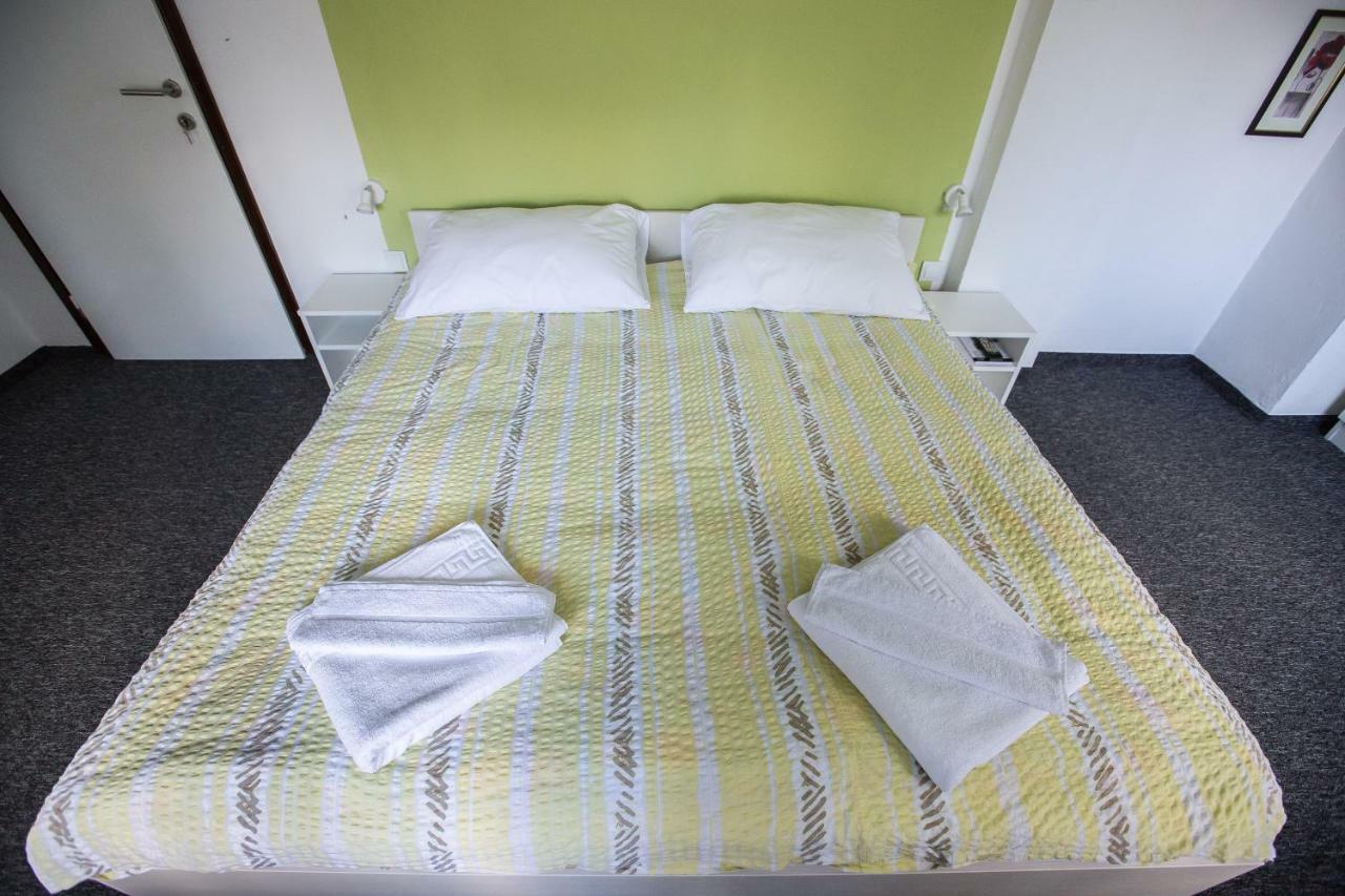 Asgard Guesthouse Josipdol Kültér fotó